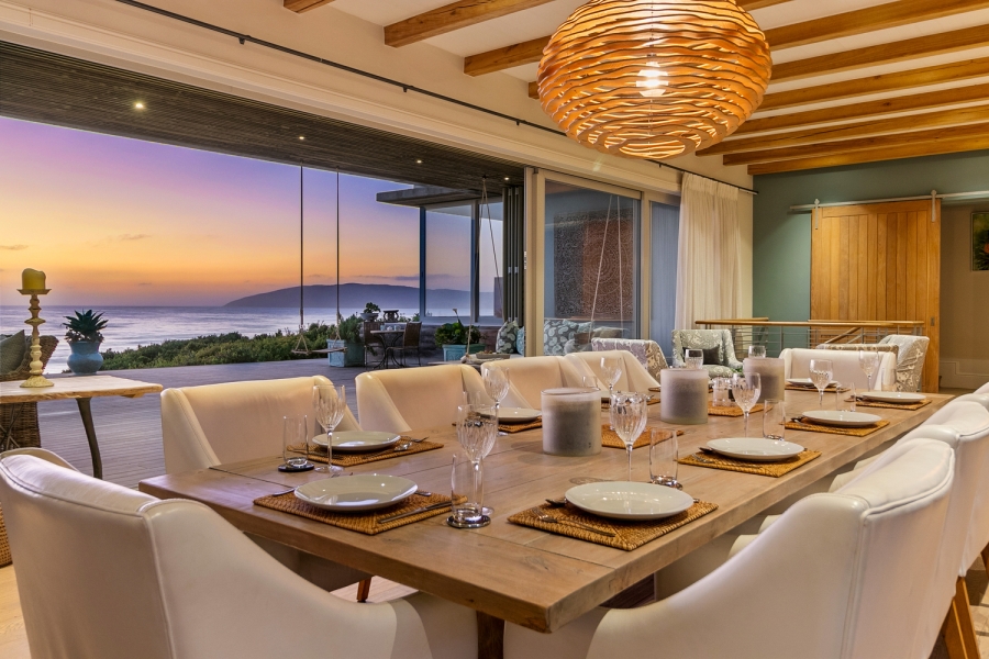 9 Bedroom Property for Sale in Beachy Head Western Cape